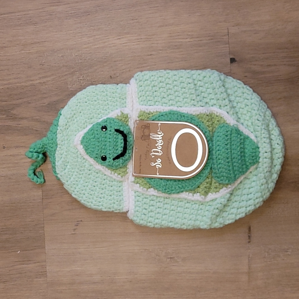 Pea Pod Newborn Photo Outfit